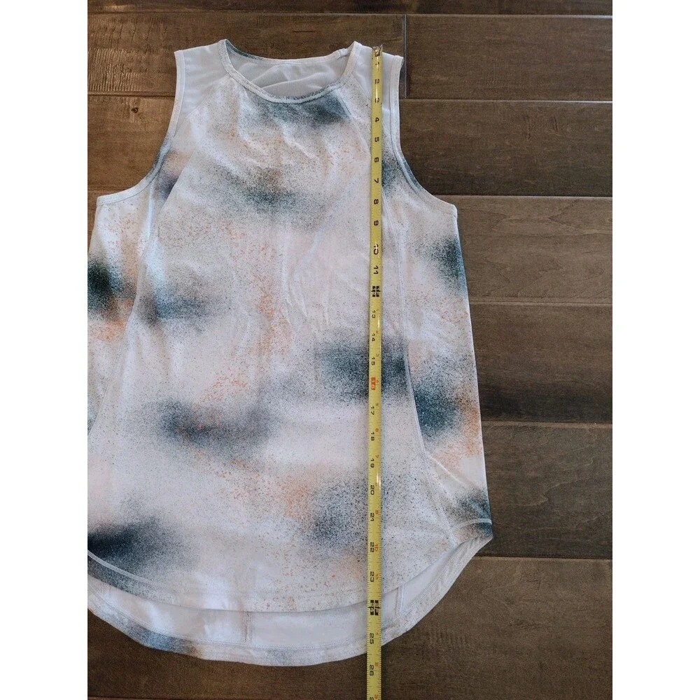 LULULEMON Women's Sculpt white print sleeveless tank top - size 6 8